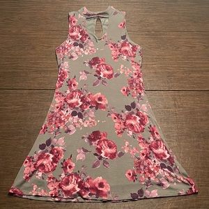 Alya Floral Keyhole Dress in Olive